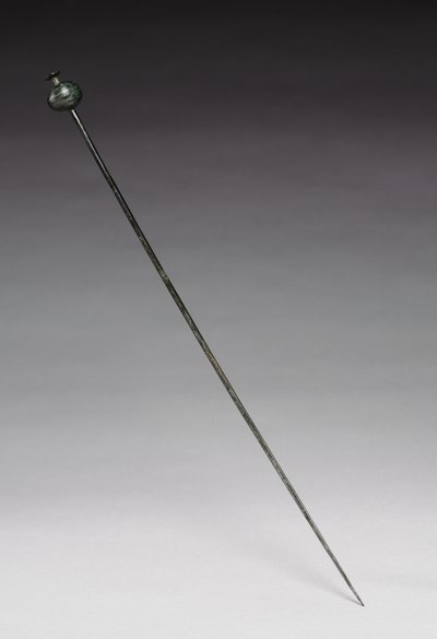 Garment Pin, ca 1400 f.Kr. (gjuten och smidd brons) av Age Bronze