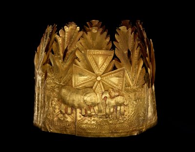 Crown, Ghana Togo, ca 1900-50 (plåtguld) av Akan School