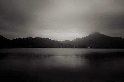 Mirror, 2019, (fotografi) av Alex Caminker