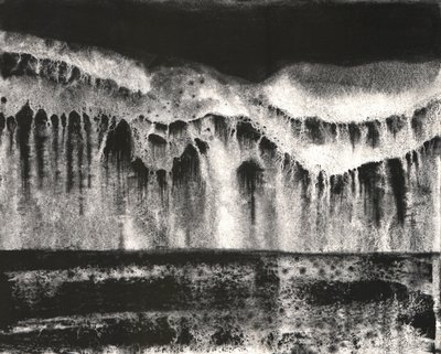 Mörk naturabstraktion av Alex Walsh