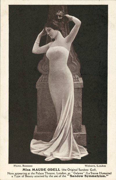 Maude Odell, amerikansk scenskådespelerska (s/v foto) av Alexander Bassano