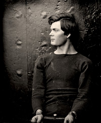 Lewis Powell i handledsjärn ombord på USS Saugus, 1865 av Alexander Gardner