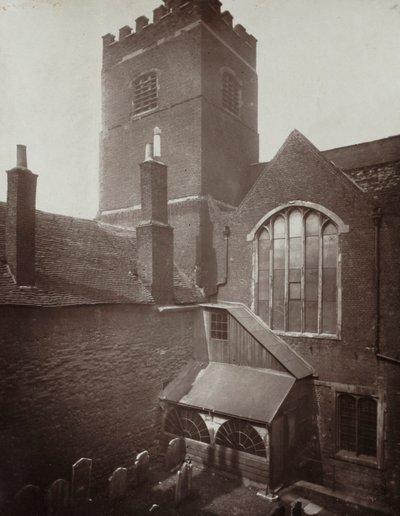St. Bartholomews: Den gröna kyrkogården på platsen för det gamla södra tvärskeppet av Alfred H. Bool