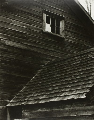 Barn, Lake George av Alfred Stieglitz