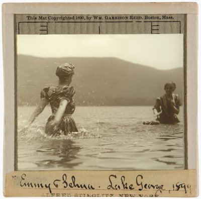Emmy och Selma, Lake George av Alfred Stieglitz