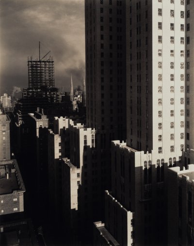 Från mitt fönster på Shelton, västerut av Alfred Stieglitz