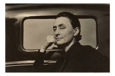 Georgia O’Keeffe – Efter återkomsten från New Mexico, motsvarande O1 av Alfred Stieglitz