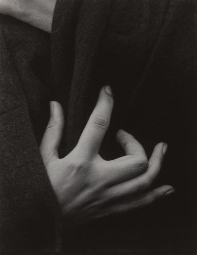 Georgia O’Keeffe – Händer av Alfred Stieglitz