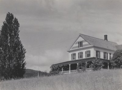 Hus på kullen, Lake George av Alfred Stieglitz