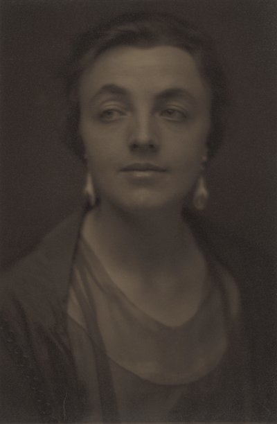 Katharine N. Rhoades av Alfred Stieglitz