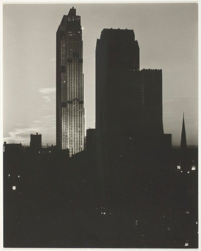 New York från Shelton, 1935. av Alfred Stieglitz