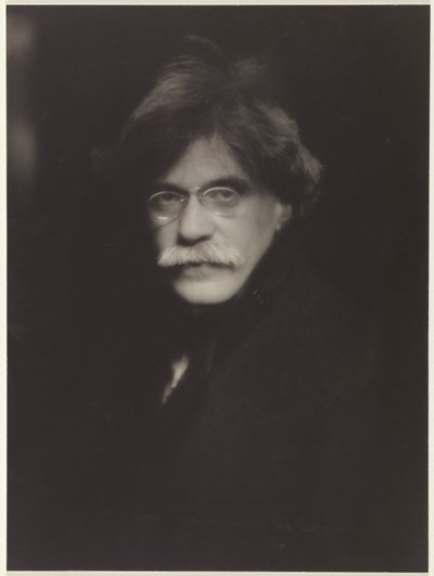 [Självporträtt] av Alfred Stieglitz
