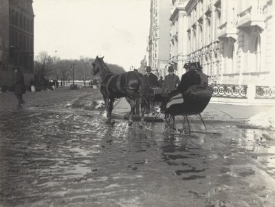 Söndag, Fifth Avenue och 57th Street, New York av Alfred Stieglitz