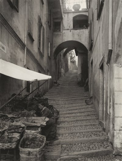 Via Fiori, Bellagio av Alfred Stieglitz