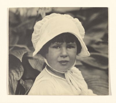 [Yvonne Boursault, Lake George] av Alfred Stieglitz