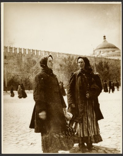 [Fotografier från studieresan till Ryssland som användes för målningen "The Abolition of Serfdom in Russia" (1914), från "Epic of the Slavs Cycle, Moscow"] av Alphonse Maria Mucha