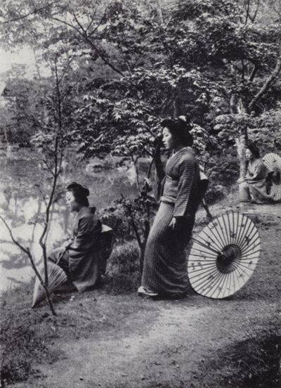 En vilsam tillflyktsort vid sjön, Kinkakuji-klostret (s/v-foto) av American Photographer (after)