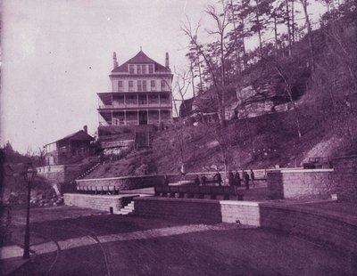 Basin Springs, Eureka Springs, Arkansas, på St Louis och San Francisco Railroad (s/v foto) av American Photographer (after)