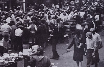 Chicago: The Ghetto on a Busy Day (s/v foto) av American Photographer (after)