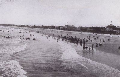 Old Orchard Beach, Maine: Old Orchard Beach (svart/vitt foto) av American Photographer (after)
