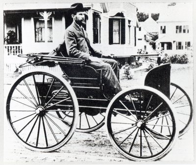 Första amerikanska bil, designad och byggd av Charles och Frank Duryea av American Photographer