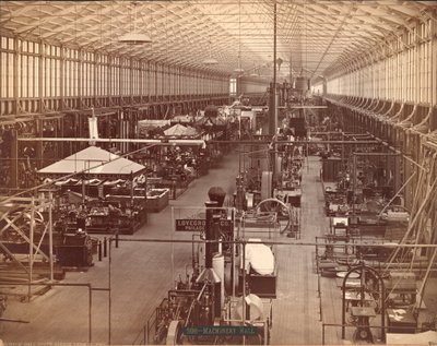 Machinery Hall, South Avenue, Philadelphia Centennial International Exhibition, 1876 (silveralbumintryck) av American Photographer