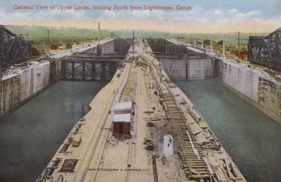 Panamakanalen, allmän vy över de övre slussarna, mot norr från fyren i Gatun (färgfoto) av American Photographer