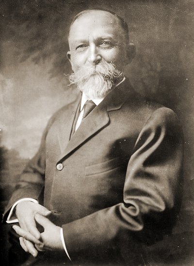 Porträtt av John Harvey Kellogg (1852 - 1943) (sepiafoto) av American Photographer