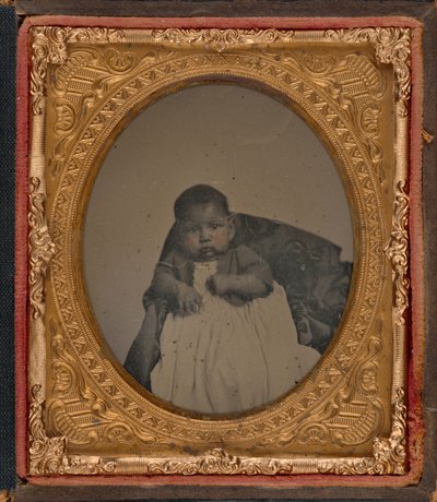 Porträtt av en baby,ca. 1860 (foto) av American Photographer