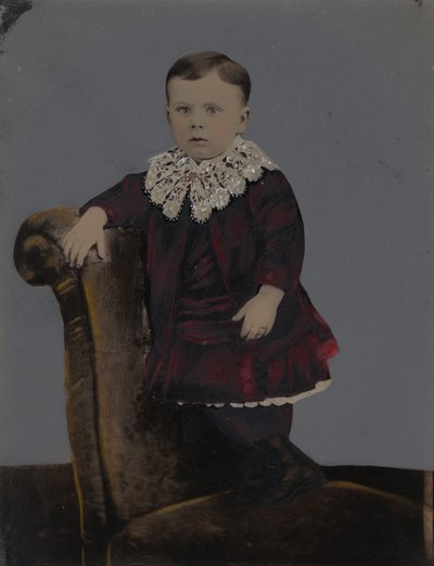 Porträtt av en pojke,1880-talet (foto) av American Photographer