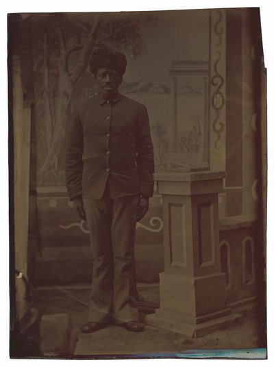 Porträtt av en soldat,ca. 1880 (foto) av American Photographer