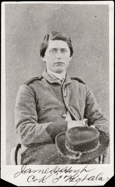 Porträtt av en soldat (svartvitt foto) av American Photographer