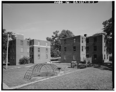 Techwood Homes, Building No. 2, 569-573 Techwood Drive, Atlanta, Fulton County, GA (s/v foto) av American Photographer