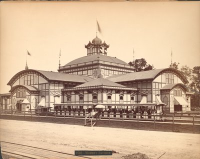 The Womens Pavilion, Centennial International Exhibition, Philadelphia, 1876 (albumintryck) av American Photographer