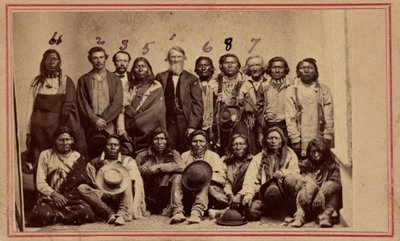 William F.M. Arny med apache- och utehövdingar,1867 (foto) av American Photographer