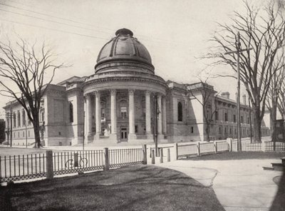 Yale University: "Rotunda", Woolsey Hall till vänster, Yale Dining-Hall till höger (svartvitt foto) av American Photographer