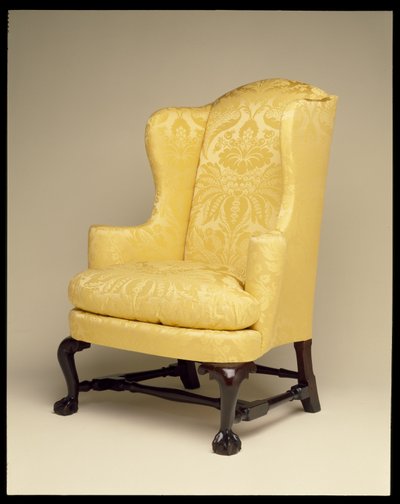 Fåtölj, ca 1750-70 (mahogny, lönn, körsbär & gult siden) av American School