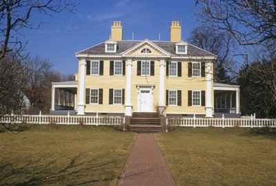 Longfellow National Historic Site, byggt 1759 av American School