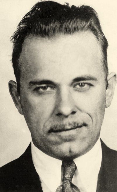 Porträtt av John Dillinger (1903 – 34) av American School