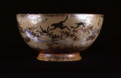 Punch Bowl gjord med metoden "klistra in på pasta", från Rookwood-fabriken i Cincinnati, Ohio av American School
