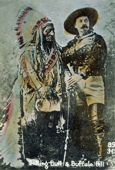 Sitting Bull och Buffalo Bill, ca 1885 (färgat foto) av American School
