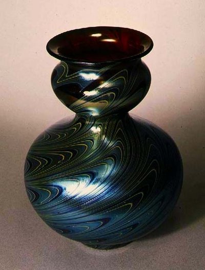 Tiffany dubbel kalebassformad vas, New York, ca 1890 (glas) av American School