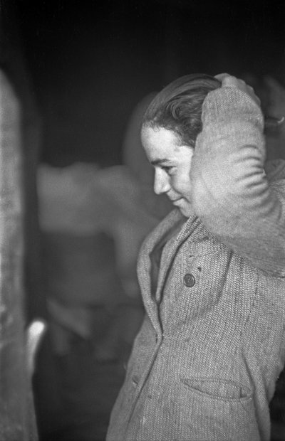 CROTONE - FATTIG MEN VACKER av Ando Gilardi