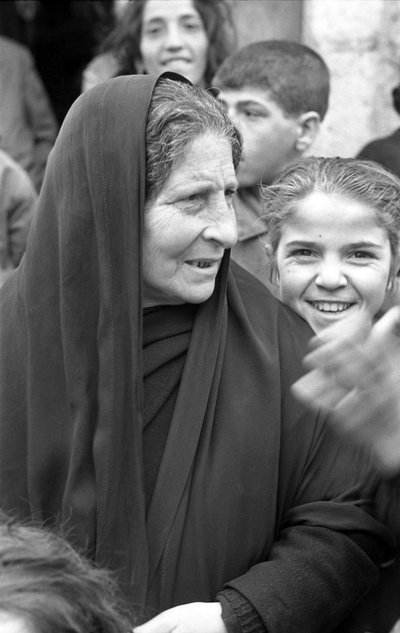 CROTONE - SÖDRA KVINNOR av Ando Gilardi