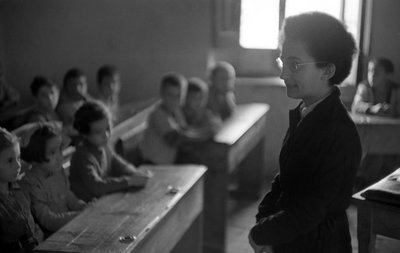 BLANDAD BLANDAD ELEMENT KLASS av Ando Gilardi