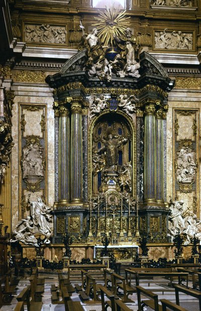 Staty av St. Ignatius av Loyola (altaret) i Jesu kyrka i Rom. av Andrea Pozzo