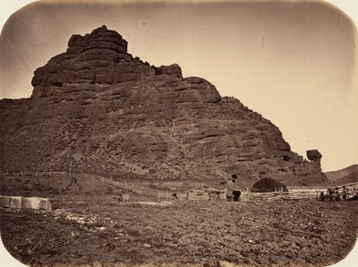 Plåt 34. Sentinel Rock, Weber Valley,1869 (foto) av Andrew Joseph Russell