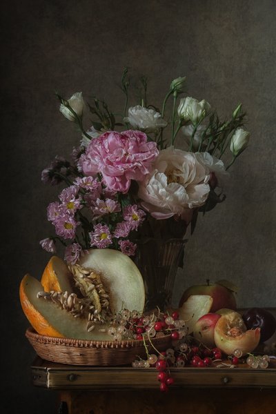 Klassiska blommor och frukt av Anna Petina