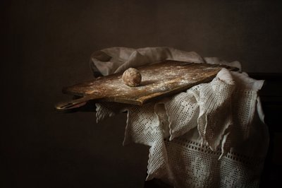 Stämningsfullt, rustikt stilleben av Anna Petina