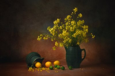 Gula blommor och citroner av Anna Wan